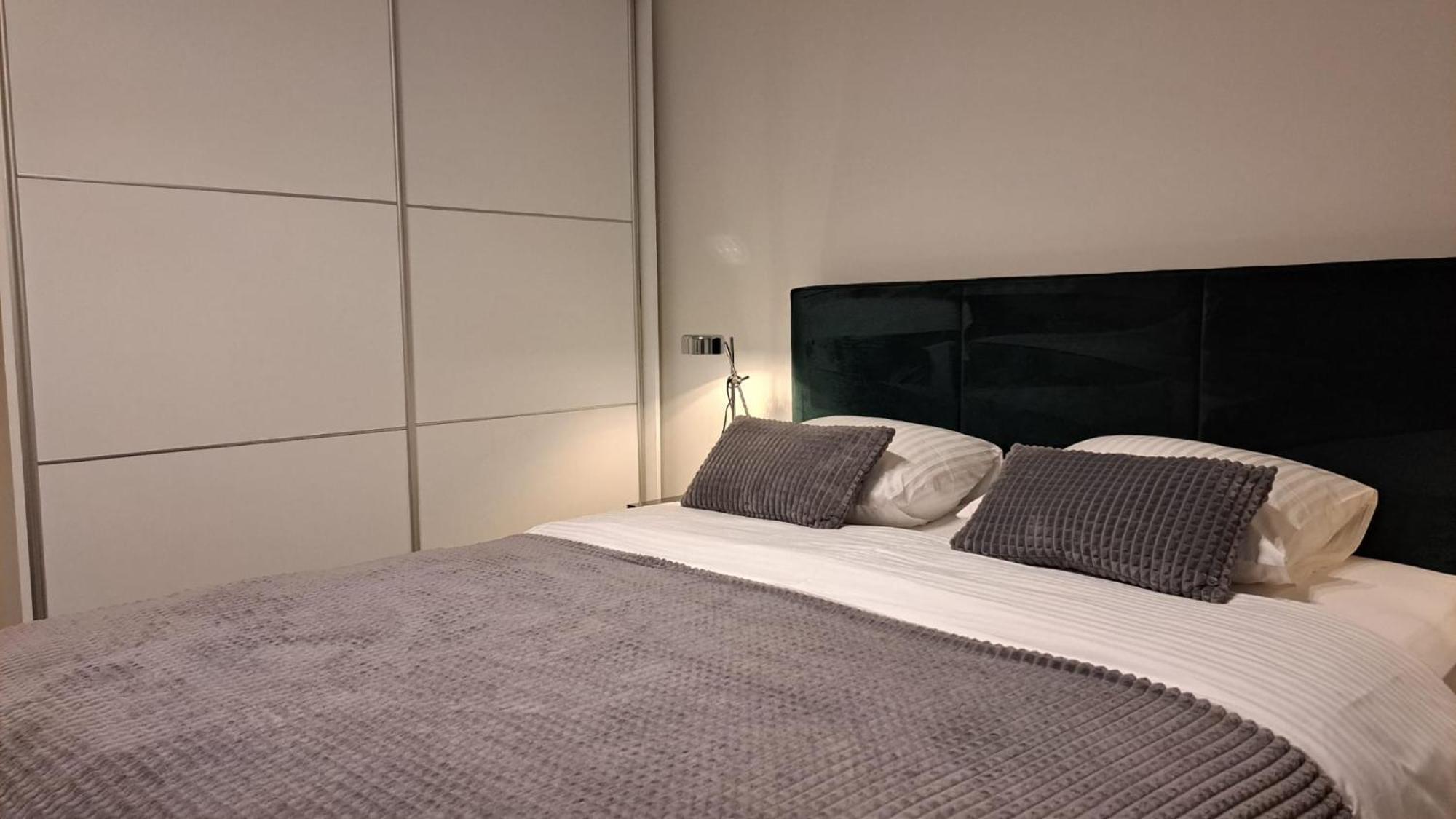 Apartmani Bruna Jezera Chambre photo